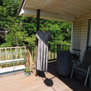 Women's Dress Black and White Size Medium